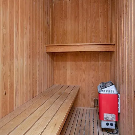 Σπίτι διακοπών Three-bedroom Holiday In 79